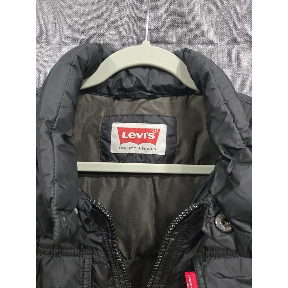 Levi's Mens Medium Black Puffer Vest Full Zip Quilted Insulated Snap Pocket